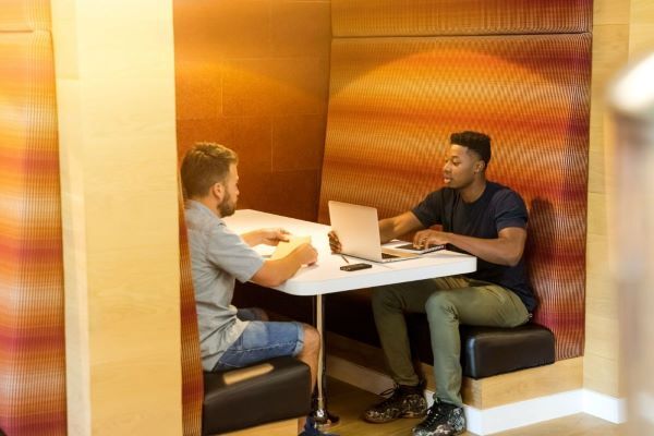 How to set and achieve social media goals.